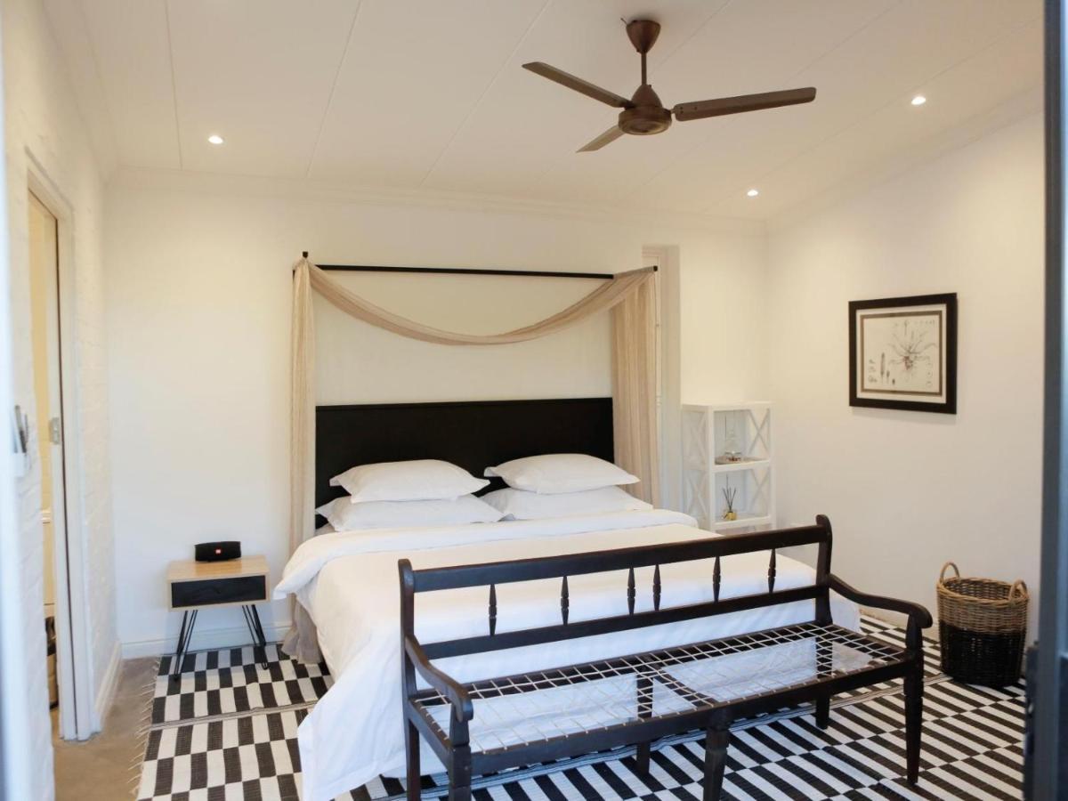 Bed and Breakfast Liedjiesbos Urban Olive Farm Bloemfontein Esterno foto
