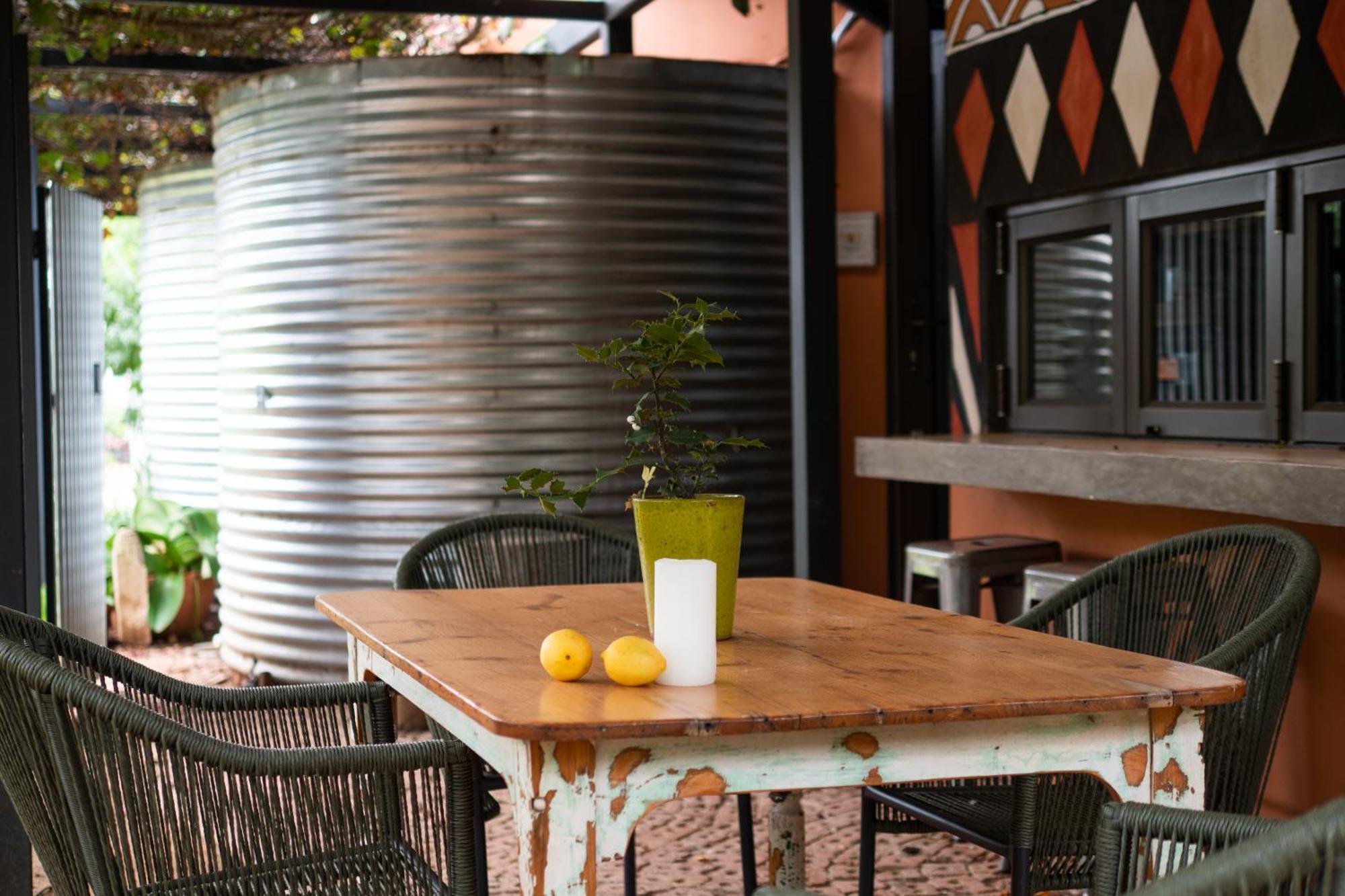 Bed and Breakfast Liedjiesbos Urban Olive Farm Bloemfontein Esterno foto